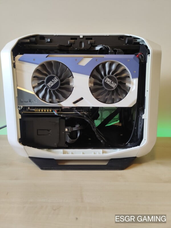 Gaming PC Mini ITX Ryzen 5 16GB DDR4 GTX1080 Nvme