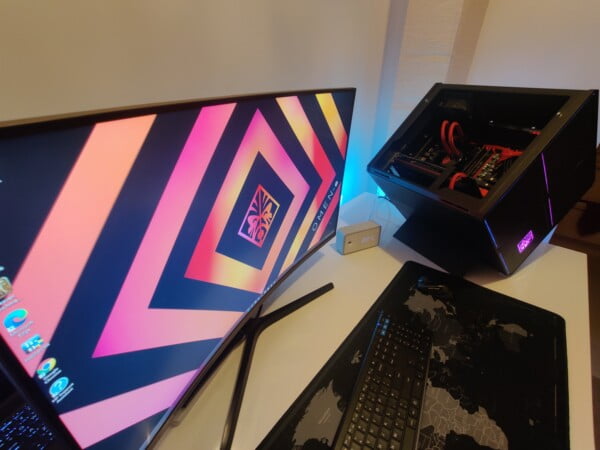 HP OMEN X900 - Image 11