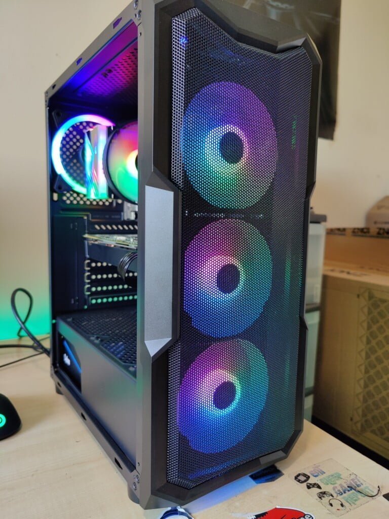 Ryzen 5 5500 16GB DDR4 GTX1070 KB MOUSE WIFI