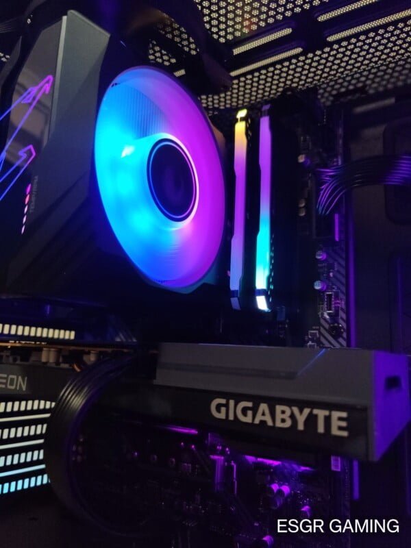 Intel i7 10700 16GB DDR4 RX6600 - Image 4
