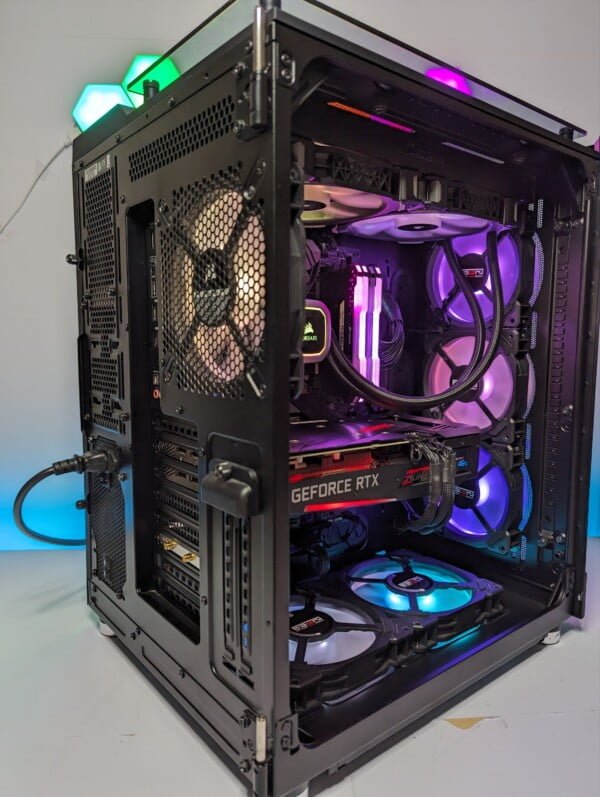 Ryzen 5800x3d 32GB RTX3070 680x - Image 6