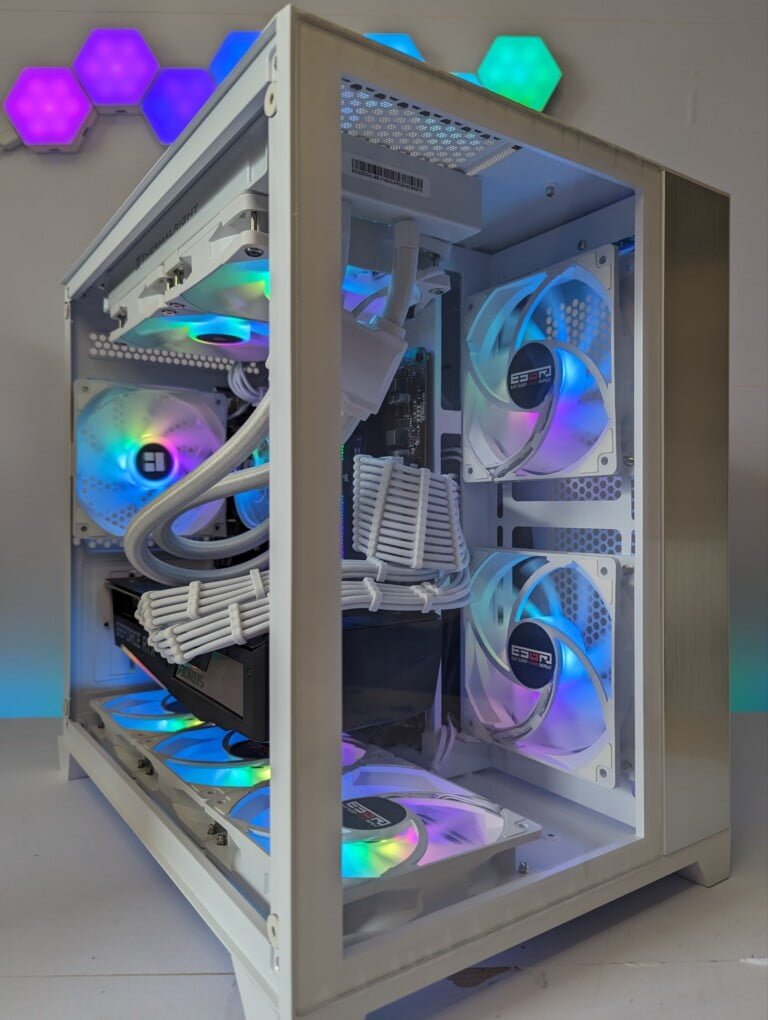 Ryzen 7 5800x 16GB RTX3070 White