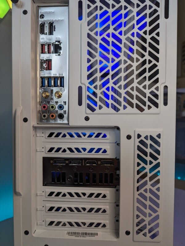 Ryzen 7800x3D 32GB DDR5 RTX4070 WHITE - Image 7