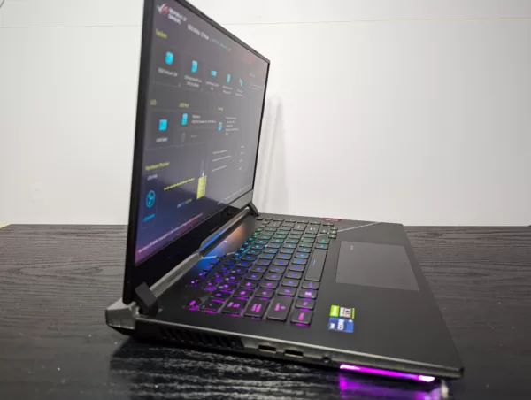 ROG STRIX SCAR 15 i9 12900H 32GB DDR5 RTX3080 2TB