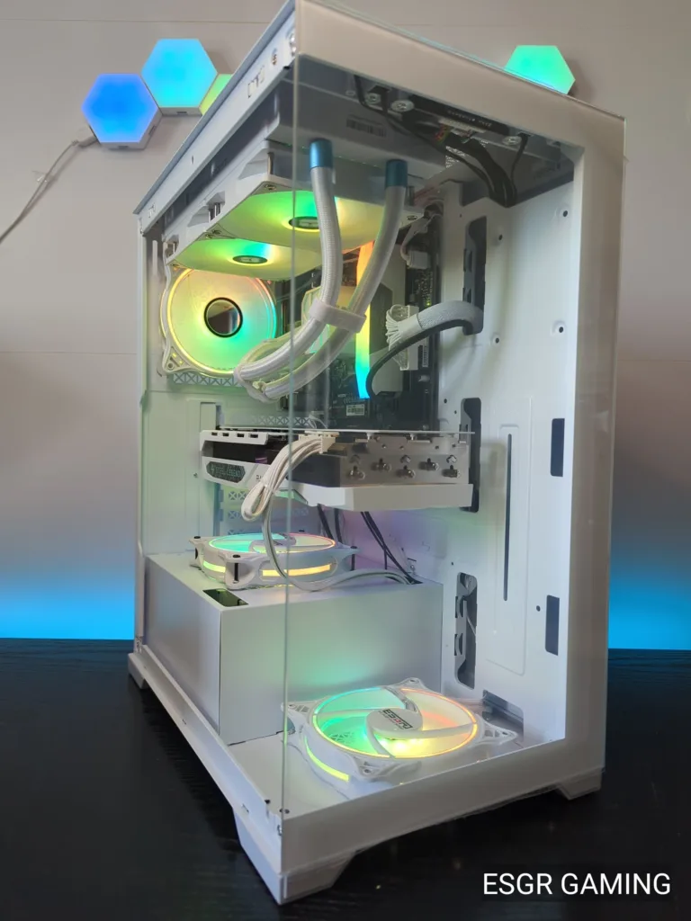 WHITE Ryzen 9 7900x 32GB DDR5 RX7900 GRE