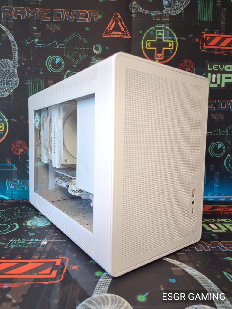 Portable ITX Intel i5 13600KF 32GB DDR5 RTX4060 White